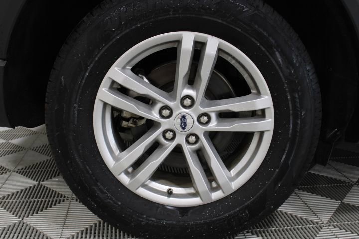 Used 2023 Ford Explorer XLT w/ Equipment Group 202A image 42