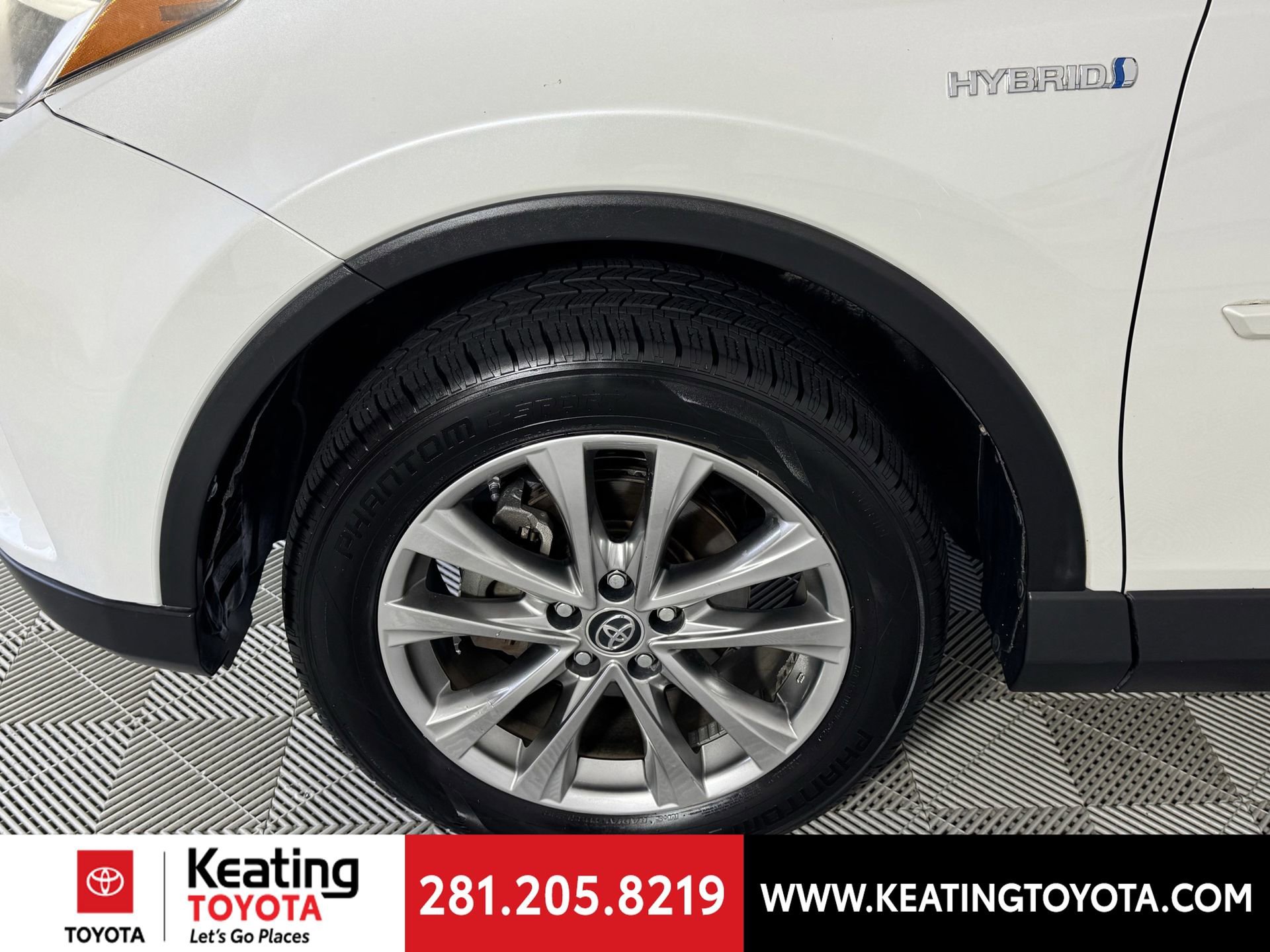 Used 2018 Toyota RAV4 Limited w/ Advanced Technology Package AWD/4WD image 31