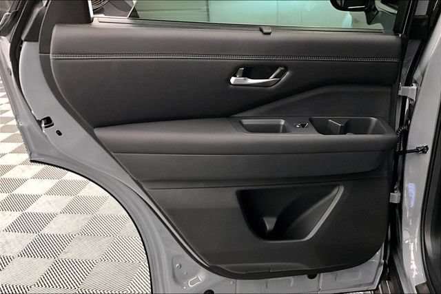 New 2025 Nissan Pathfinder Platinum w/ Lighting Package (N93) AWD/4WD image 31