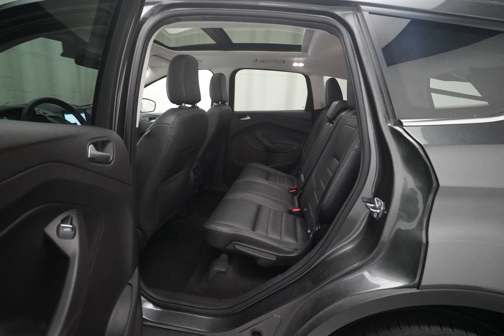 Used 2019 Ford Escape SEL AWD/4WD image 16
