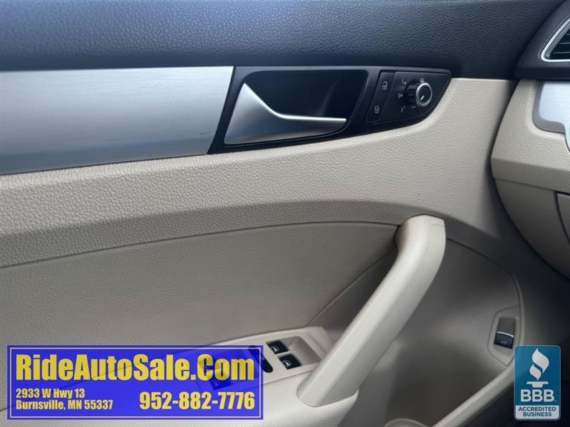 Used 2012 Volkswagen Passat 2.5 SE FWD image 38