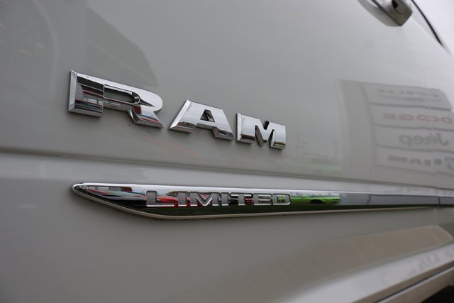 Used 2025 RAM 3500 Limited w/ Max Tow Package image 10