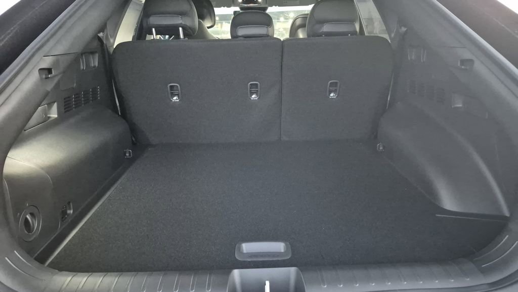 New 2025 Kia EV6 Light w/ Light LR Technology Package image 14