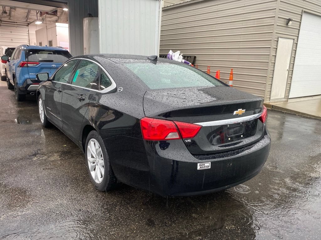 Used 2019 Chevrolet Impala LT FWD image 3