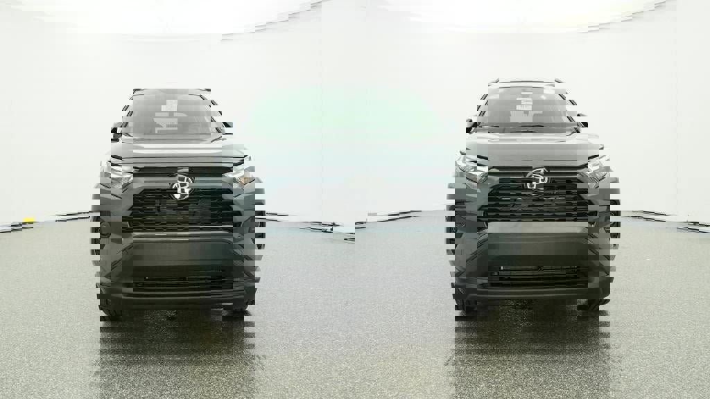 New 2025 Toyota RAV4 XLE image 31