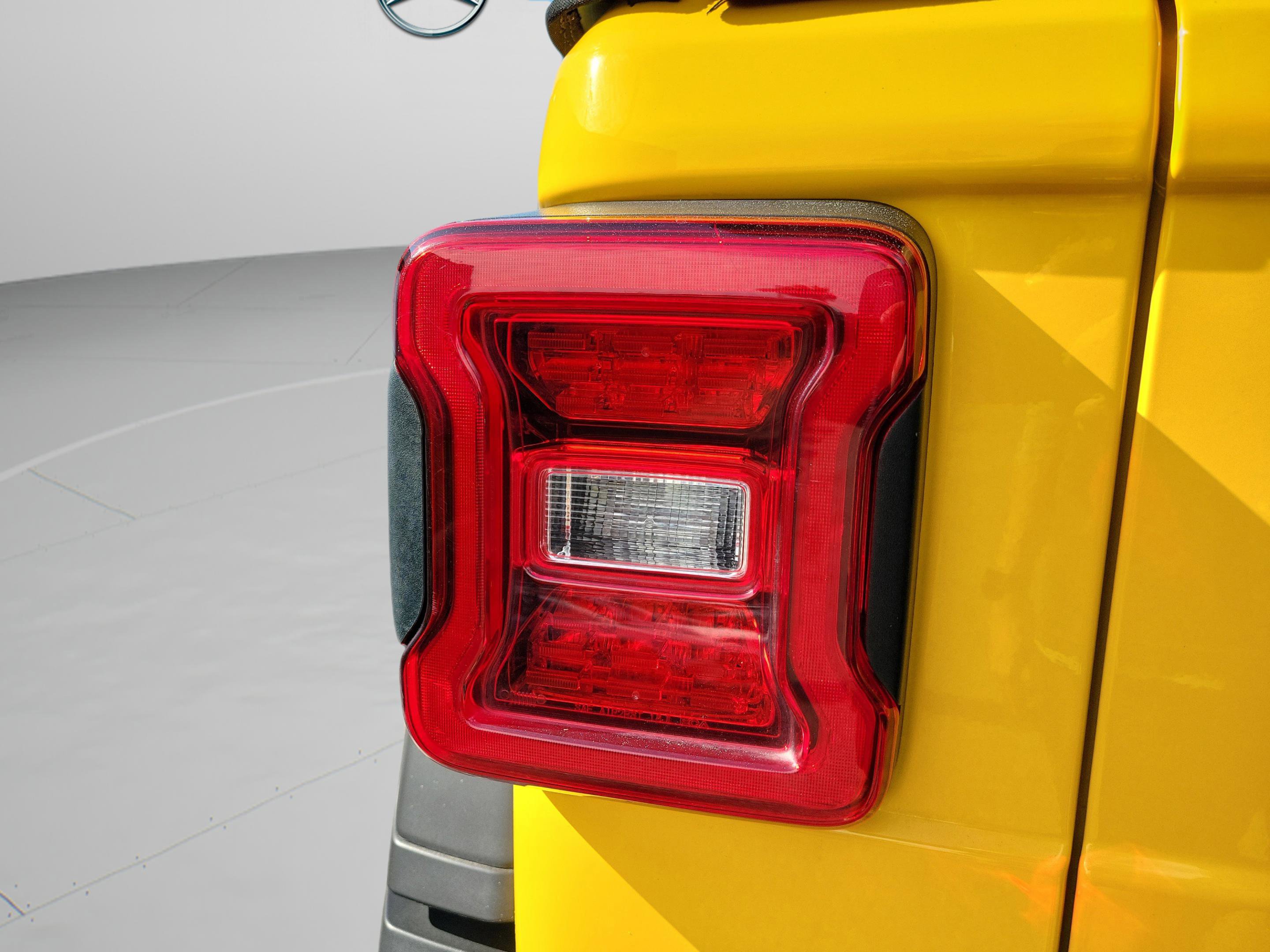 Used 2019 Jeep Wrangler Rubicon w/ Steel Bumper Group image 25