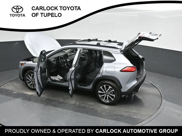 Used 2025 Toyota Corolla Cross XLE w/ Convenience Package AWD/4WD image 55