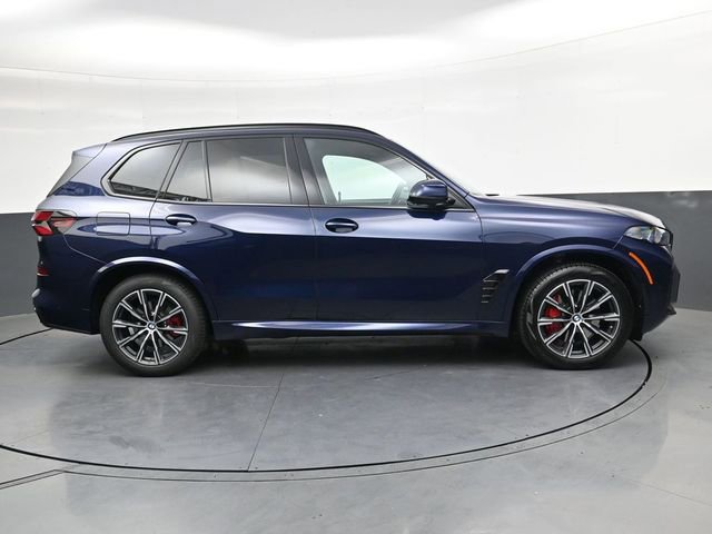Used 2026 BMW X5 xDrive40i w/ M Sport Package image 3