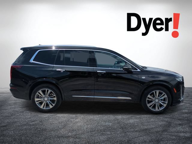 Used 2025 Cadillac XT6 Premium Luxury FWD image 2