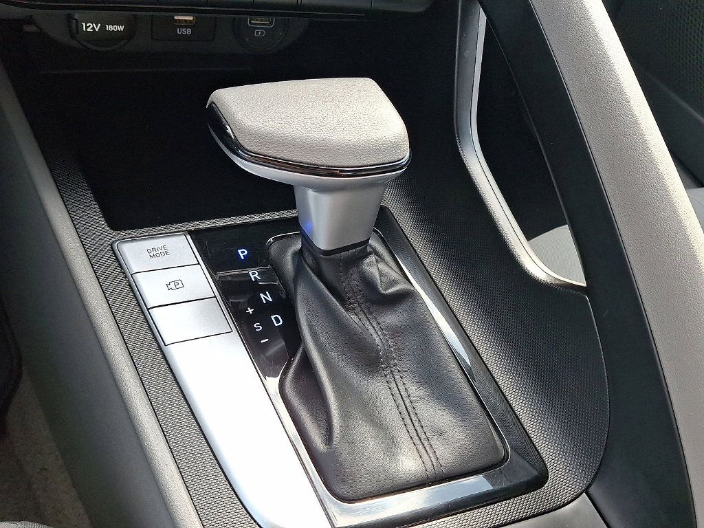 Certified 2023 Hyundai Elantra SEL image 12