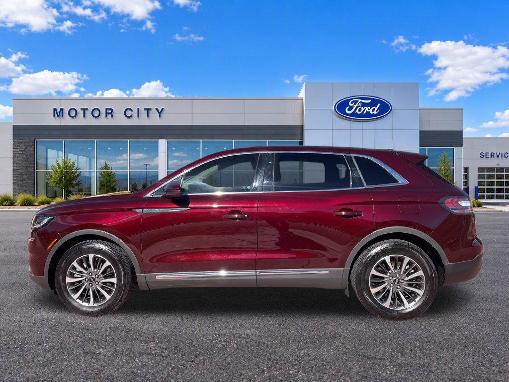 Used 2022 Lincoln Nautilus AWD w/ Premium Package image 5