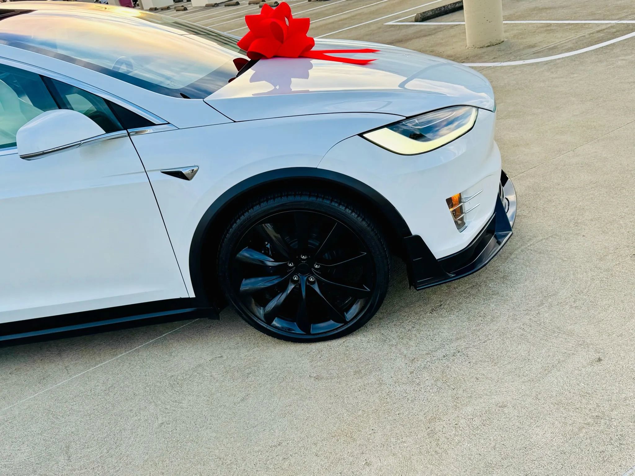 Used 2020 Tesla Model X Long Range image 10