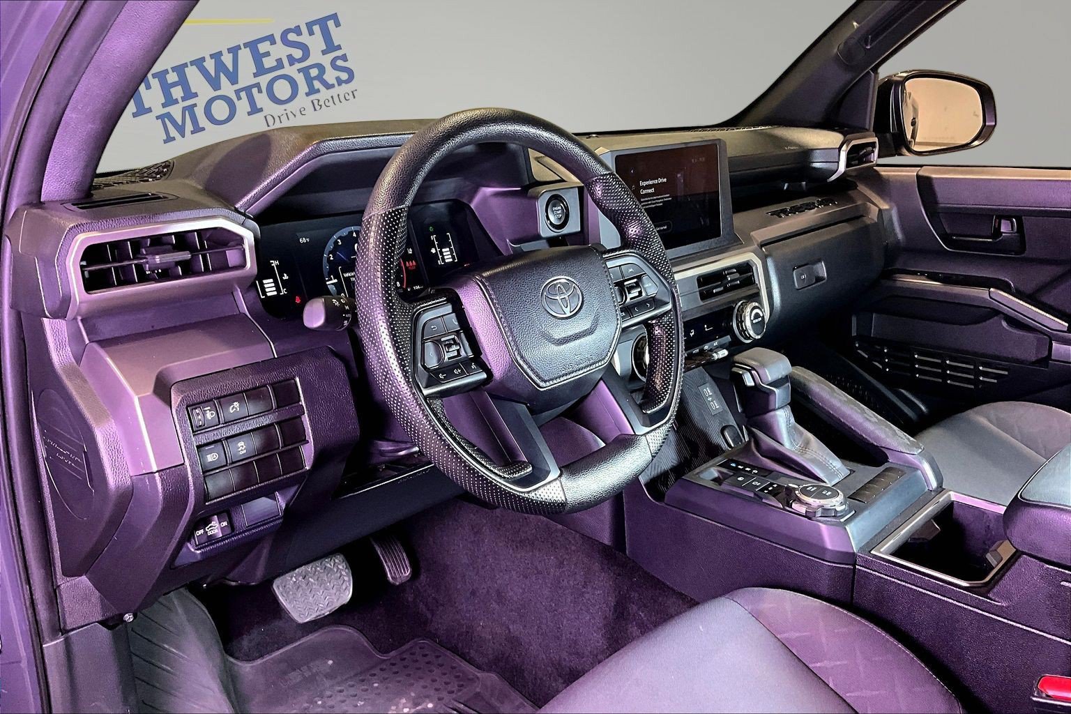 Used 2024 Toyota Tacoma SR5 AWD/4WD image 19