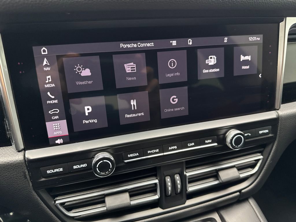 Used 2021 Porsche Macan image 62