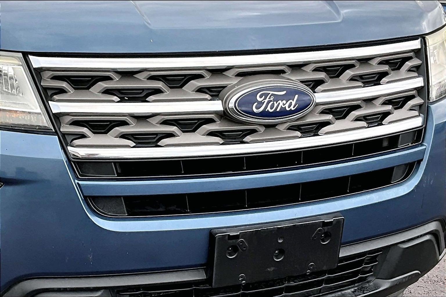 Used 2018 Ford Explorer FWD image 26