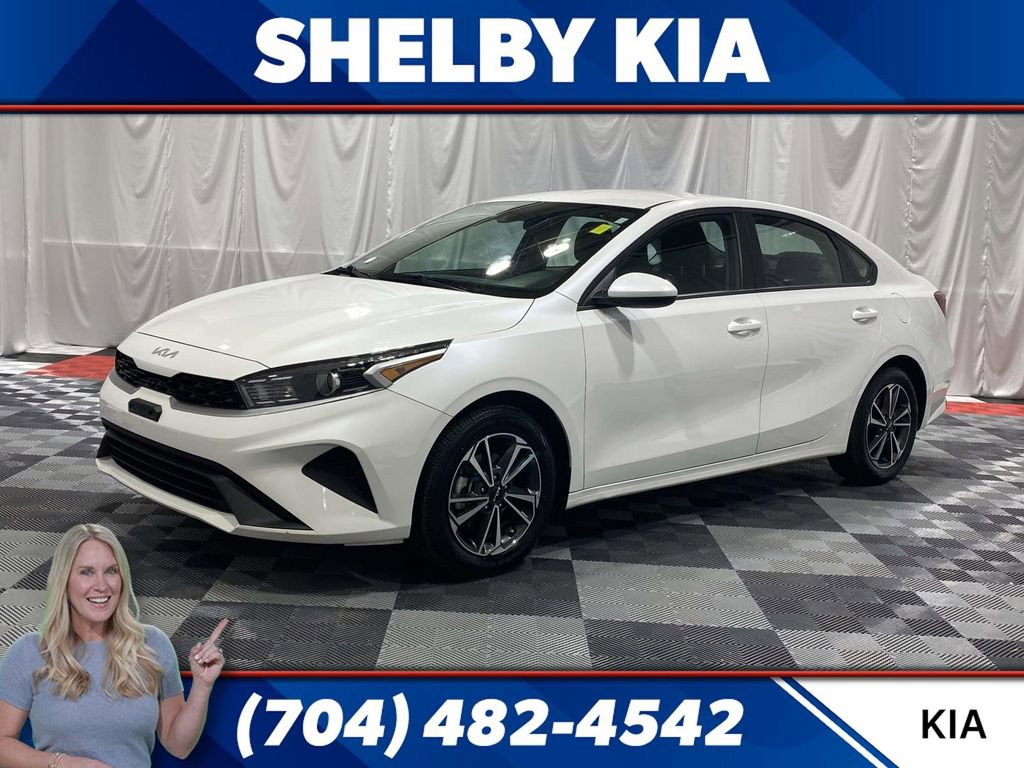 Used 2023 Kia Forte LXS image 1