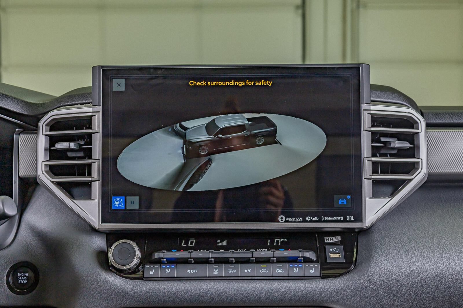 Used 2024 Toyota Tundra Limited AWD/4WD image 25