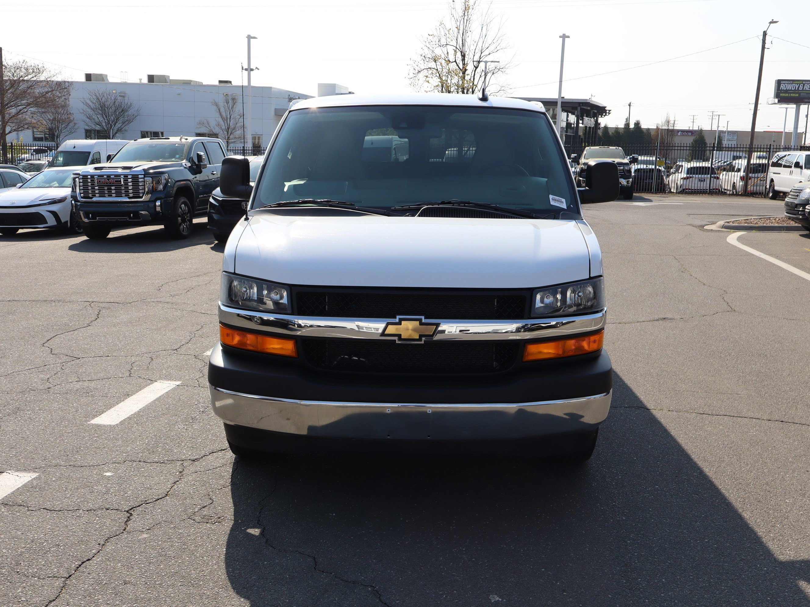 Used 2024 Chevrolet Express 3500 LT w/ LT Preferred Equipment Group image 3