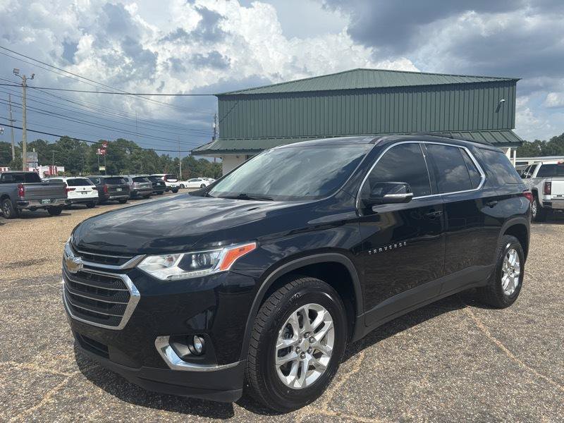 Used 2021 Chevrolet Traverse LT