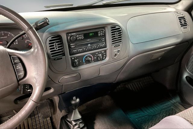 Used 2003 Ford F150 XLT AWD/4WD image 11