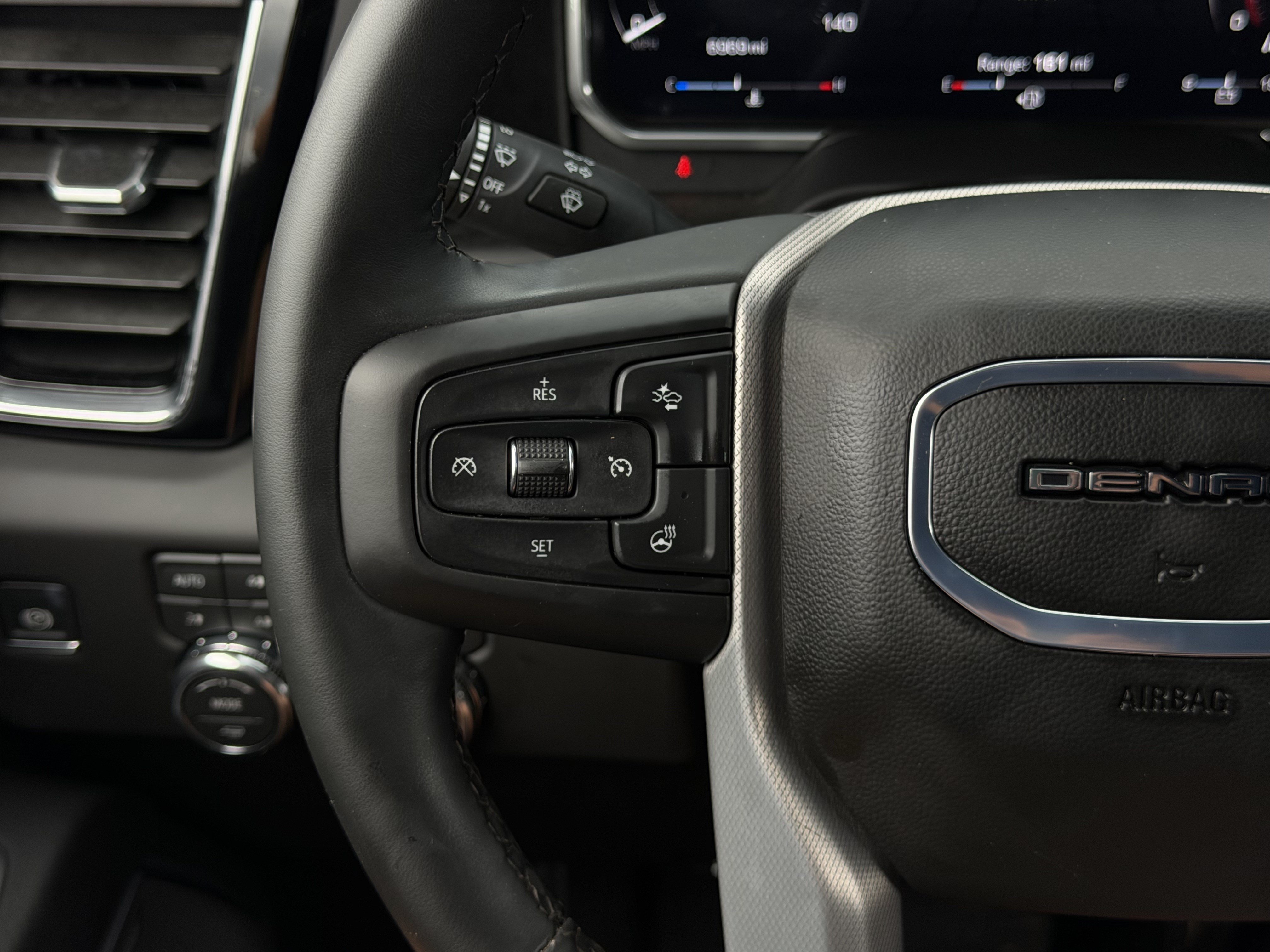 Used 2026 GMC Sierra 2500 Denali w/ Denali Reserve Package AWD/4WD image 18