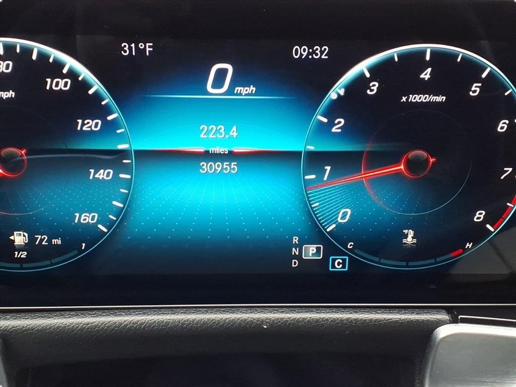 Used 2022 Mercedes-Benz GLB 250 image 25