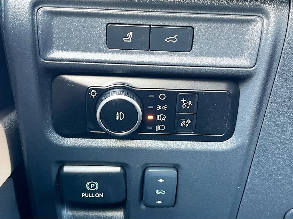 Used 2024 Ford Expedition Max Limited image 10