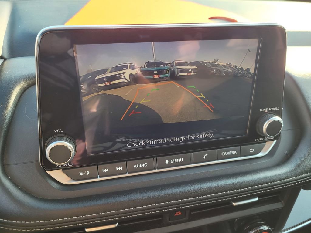 Used 2024 Nissan Rogue SV image 18