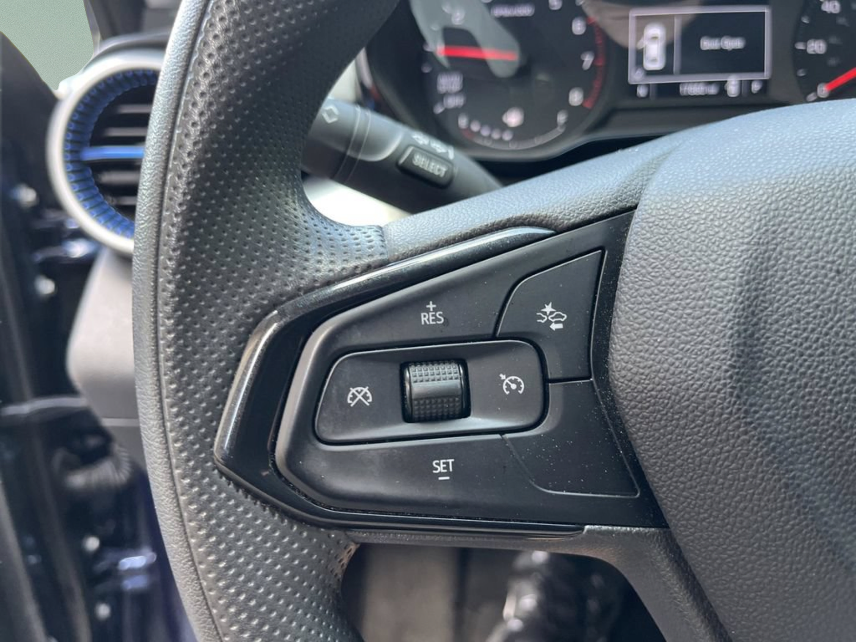 Used 2024 Chevrolet Trax LS FWD image 21