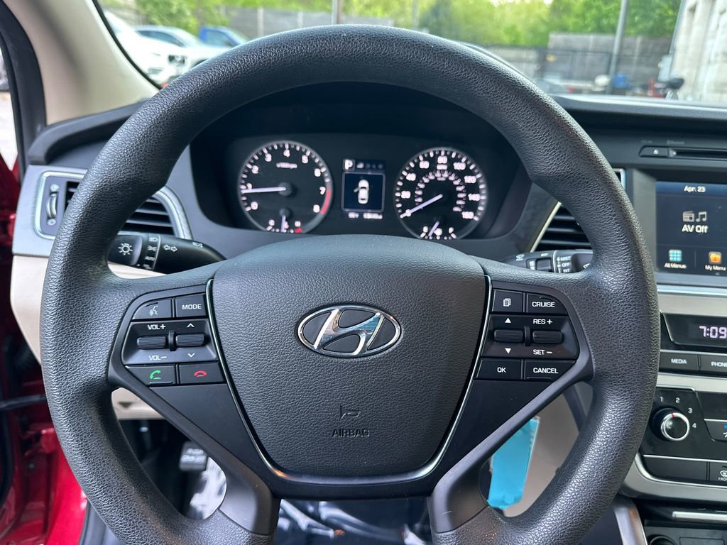 Used 2017 Hyundai Sonata SE FWD image 24