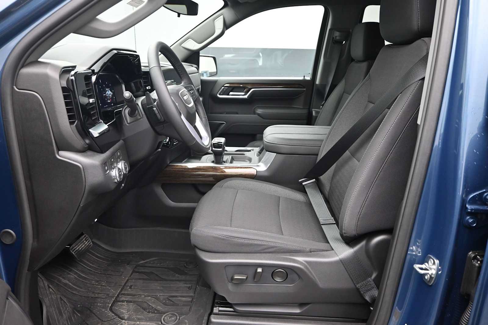 New 2026 GMC Sierra 1500 Elevation AWD/4WD image 13