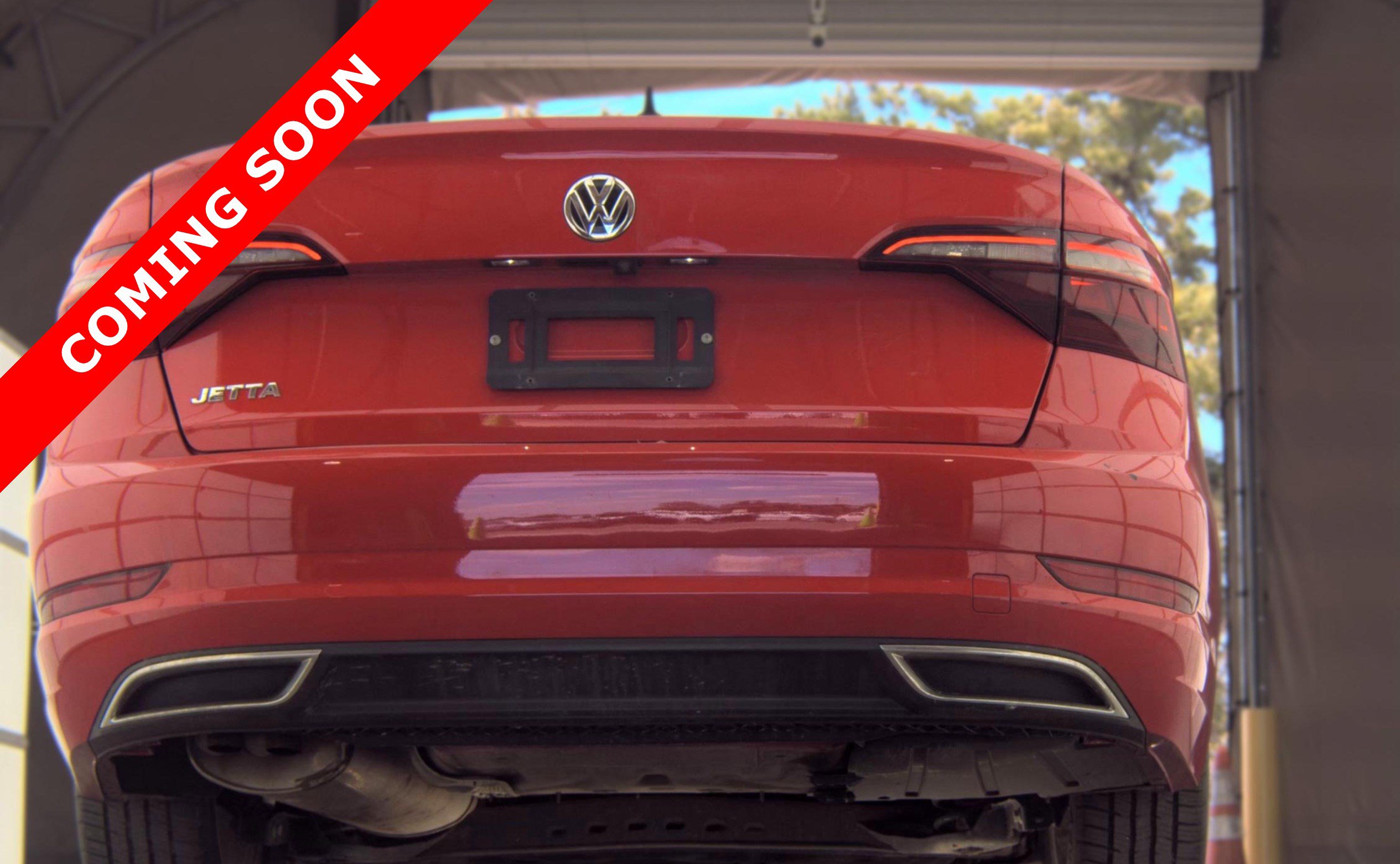 Used 2020 Volkswagen Jetta R-Line w/ R-Line Cold Weather Package FWD image 4