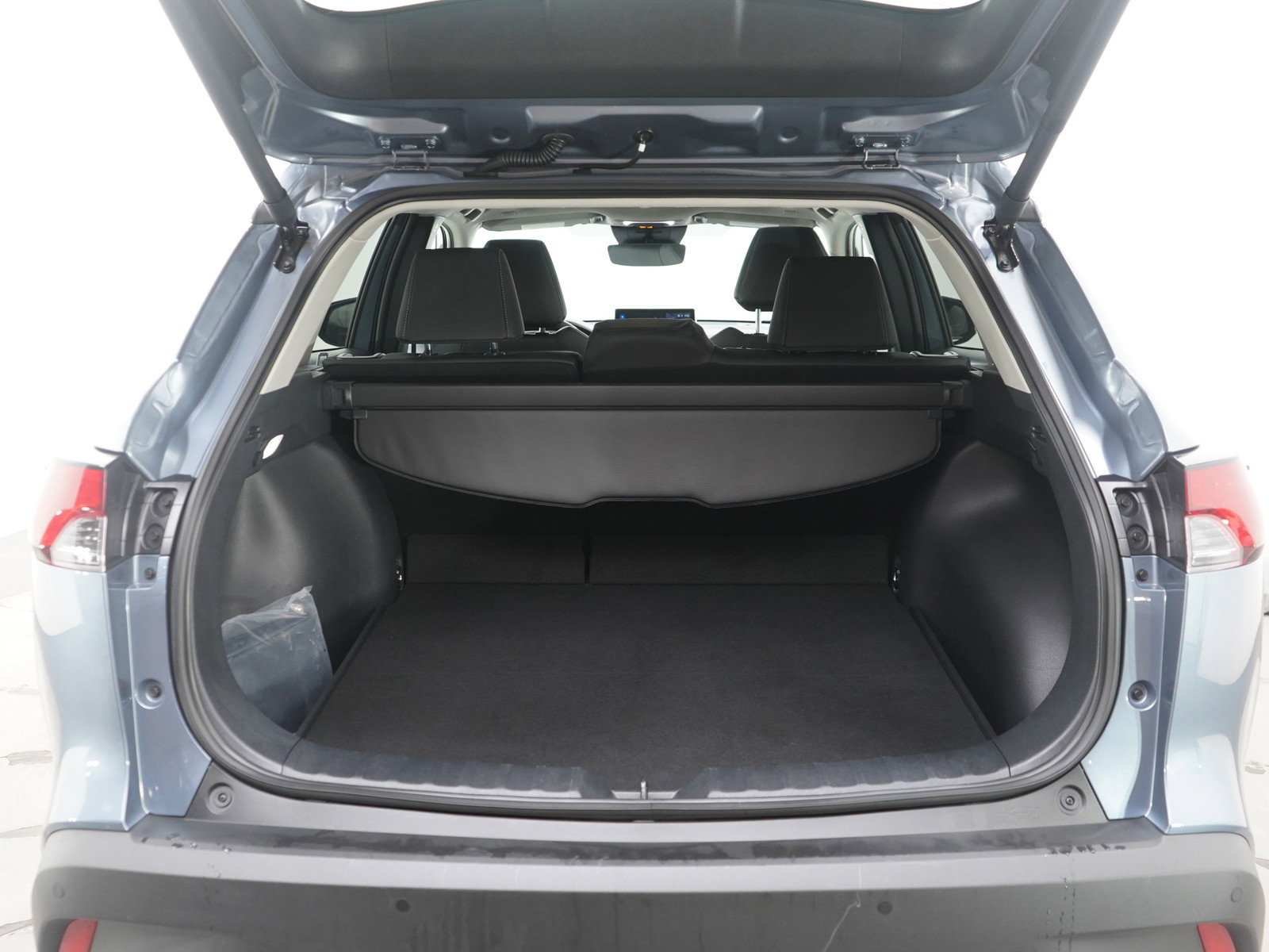 Used 2026 Toyota Corolla Cross XLE w/ Convenience Package image 16