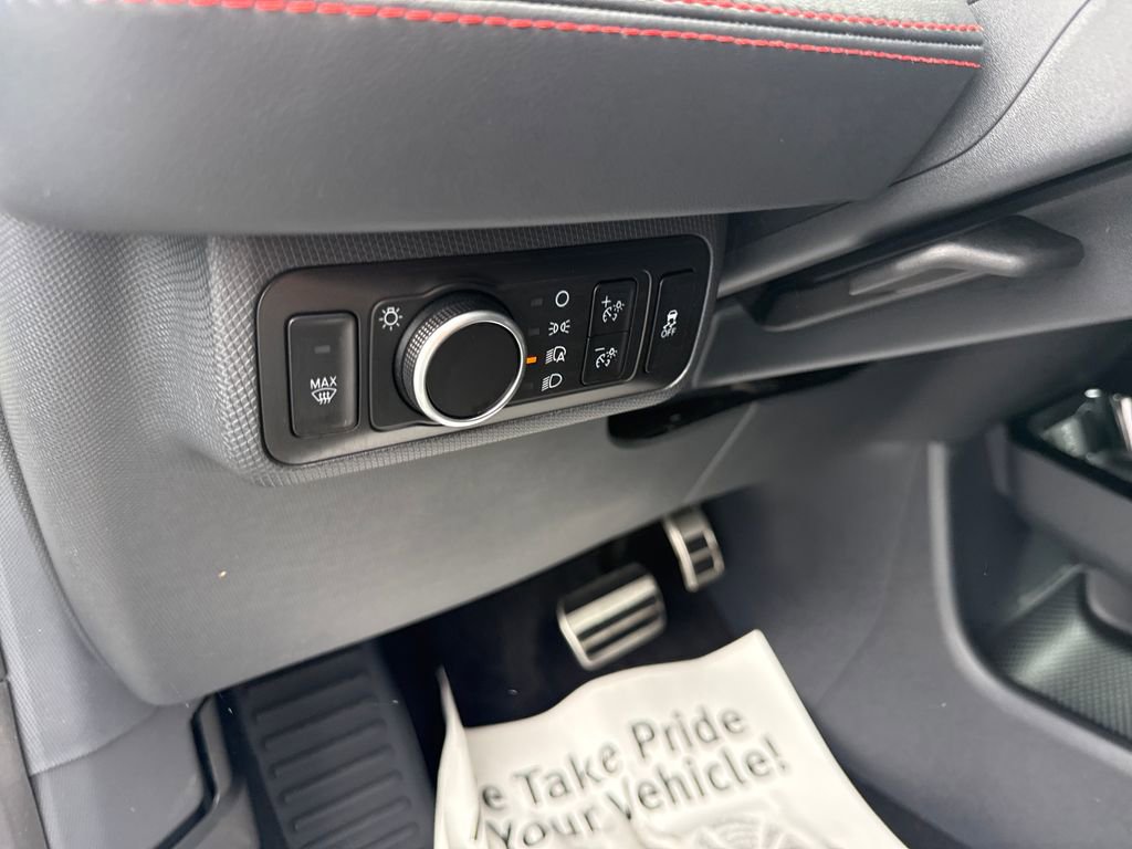 Used 2025 Ford Mustang Mach-E Premium w/ Sport Appearance Package AWD/4WD image 22