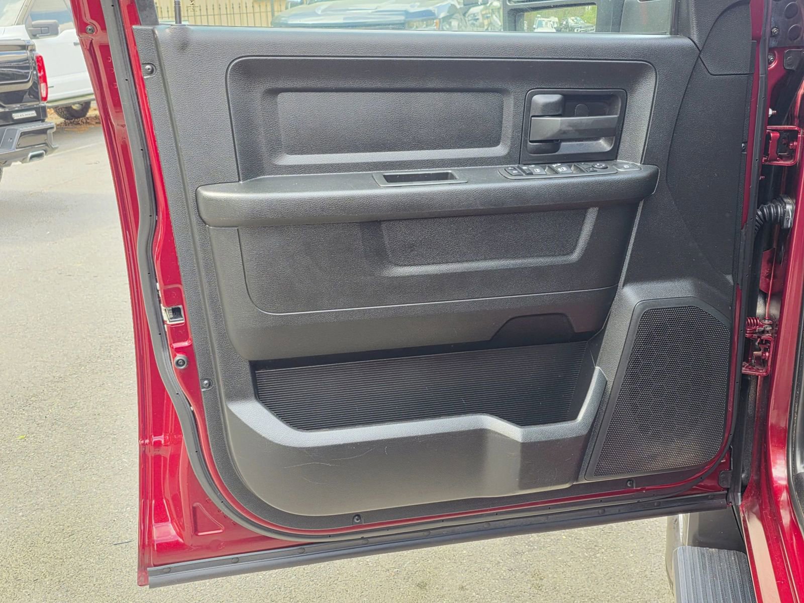 Used 2023 RAM 2500 Tradesman w/ Chrome Appearance Group image 22