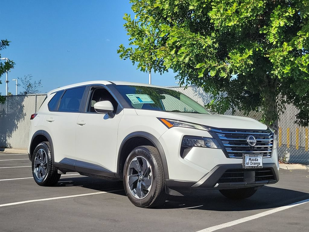 Used 2024 Nissan Rogue SV AWD/4WD image 35