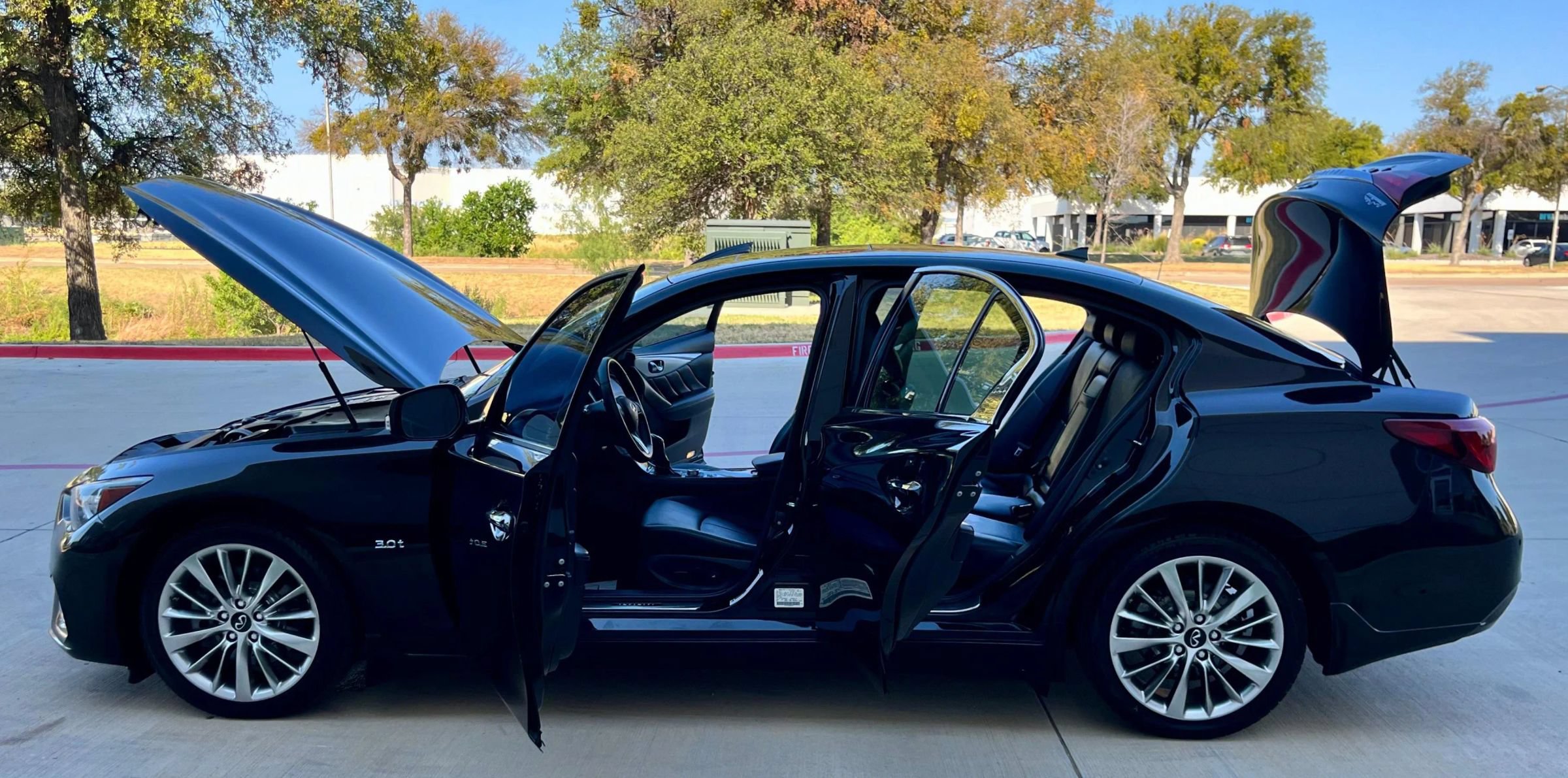 Used 2019 INFINITI Q50 Luxe w/ Essential Package (3.0T Luxe) RWD image 16