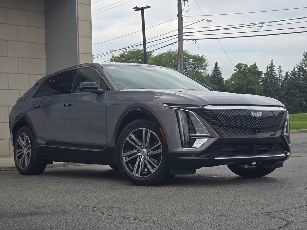 Certified 2025 Cadillac Lyriq Luxury w/ LPO, Floor Liner Package