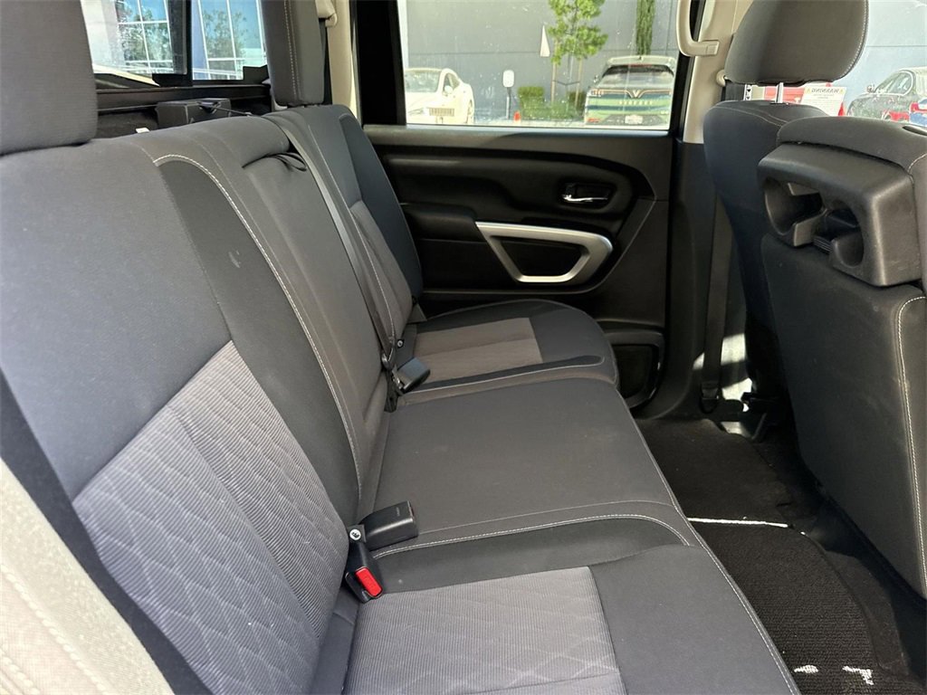 Used 2023 Nissan Titan SV image 23