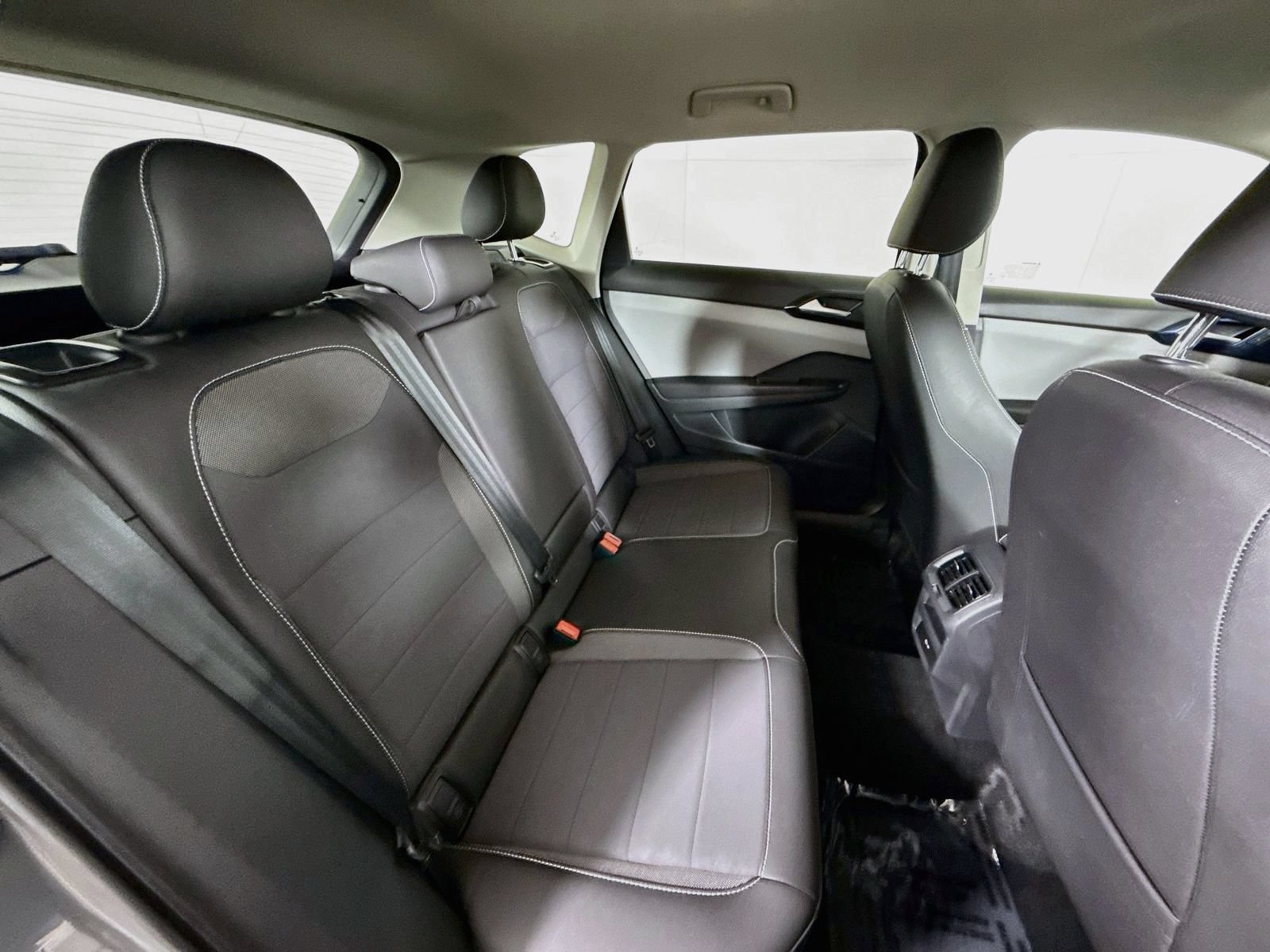Certified 2023 Volkswagen Taos SE FWD image 25