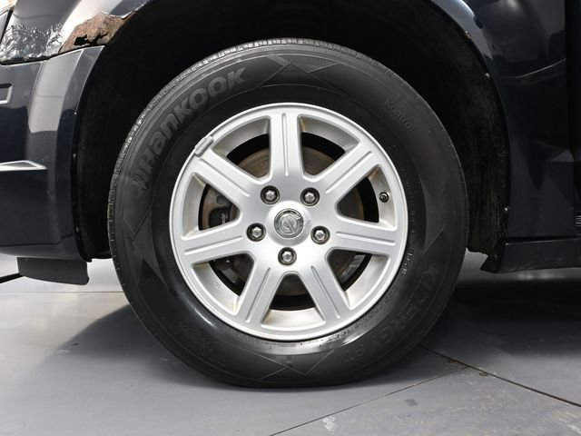 Used 2010 Chrysler Town & Country Touring Plus image 15