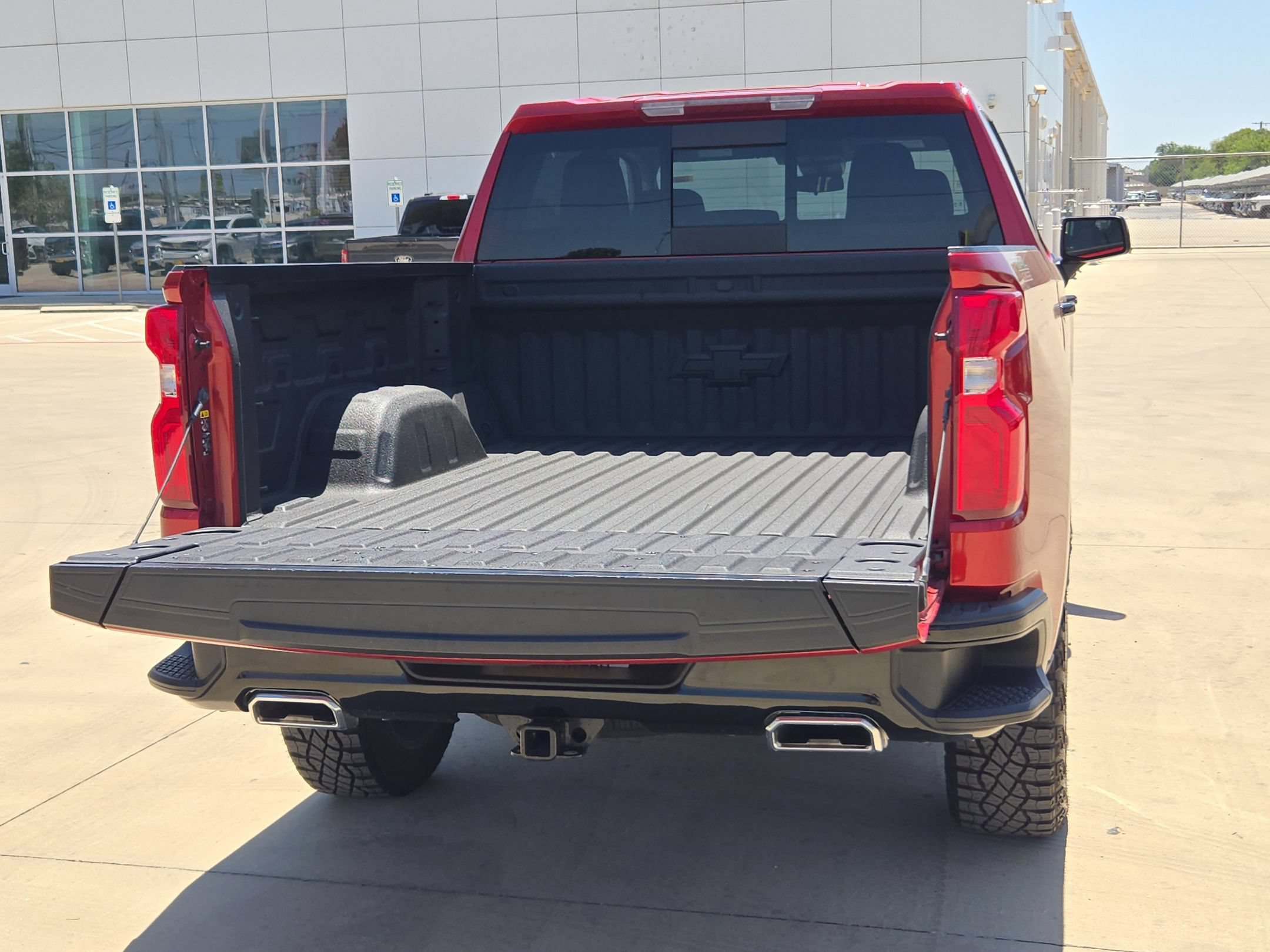 Certified 2026 Chevrolet Silverado 1500 LT Trail Boss w/ Convenience Package II AWD/4WD image 26