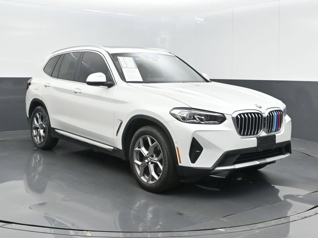 Used 2023 BMW X3 xDrive30i w/ Premium Package AWD/4WD image 2