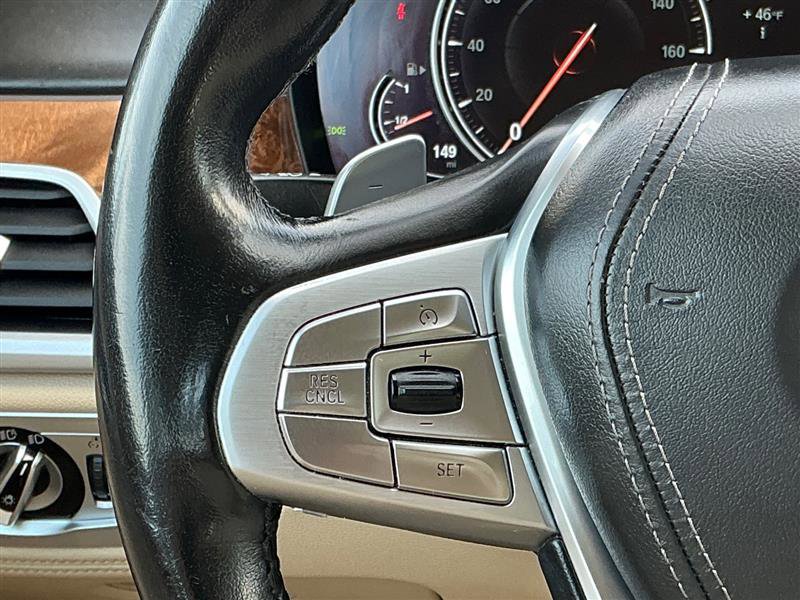 Used 2017 BMW 740i xDrive image 40