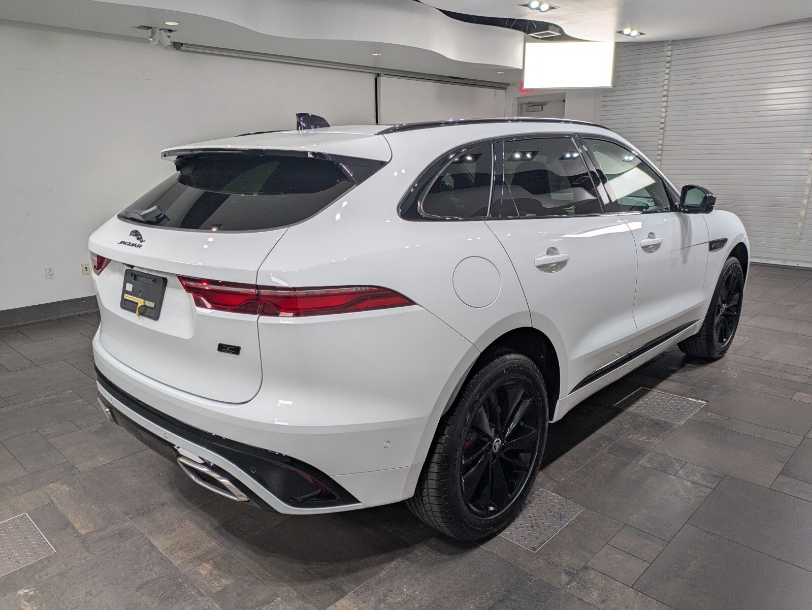 New 2026 Jaguar F-PACE R-Dynamic S AWD/4WD image 27