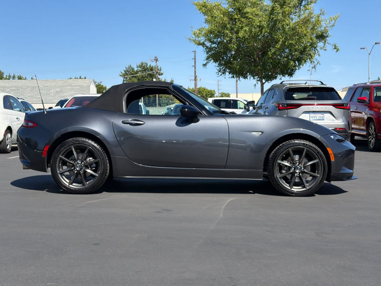 Used 2016 MAZDA MX-5 Miata Club RWD image 7