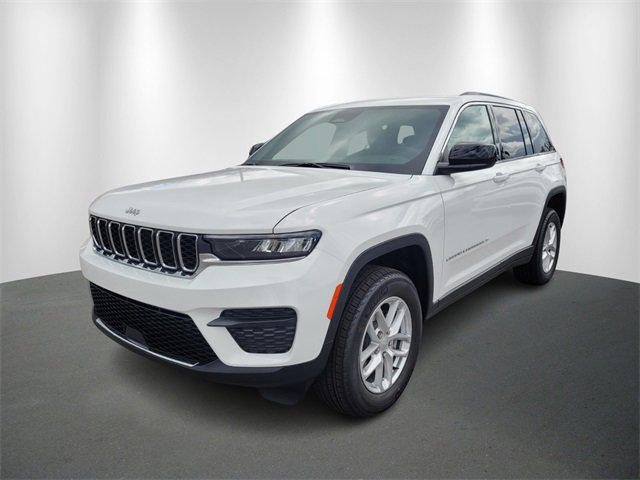 New 2025 Jeep Grand Cherokee Laredo X image 2