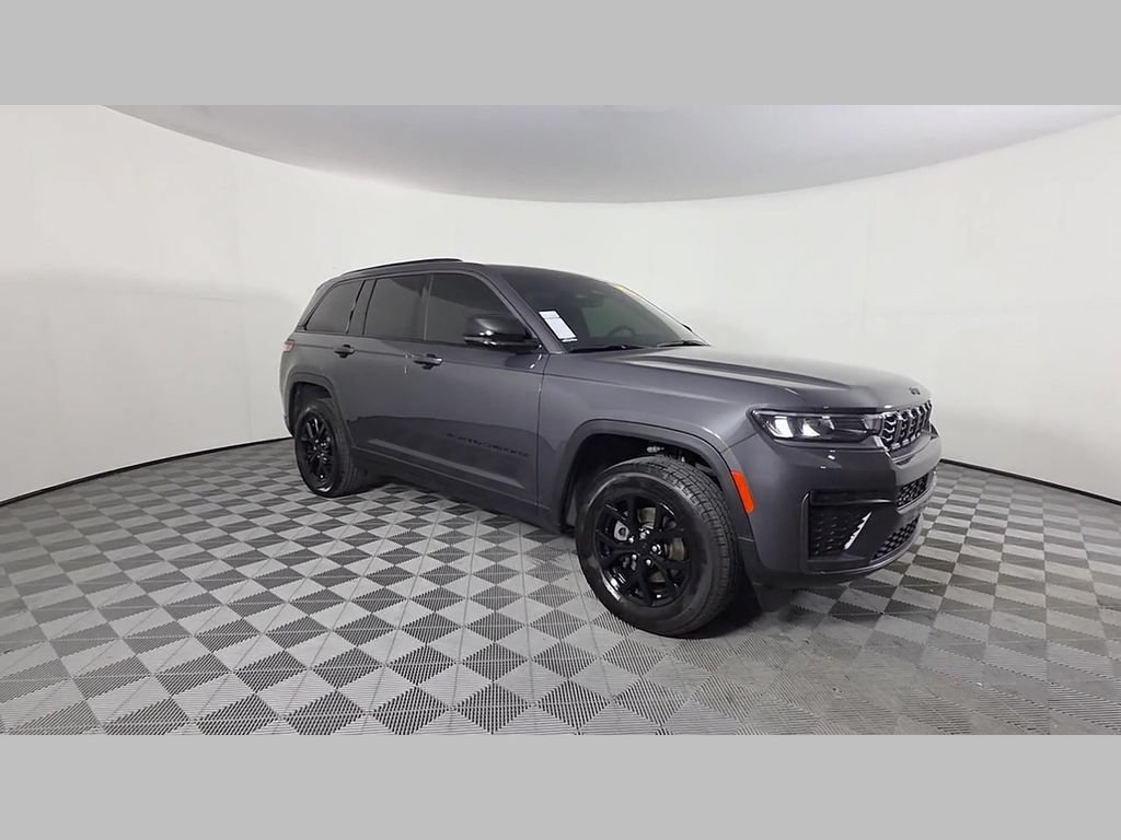 Used 2026 Jeep Grand Cherokee Altitude RWD image 53