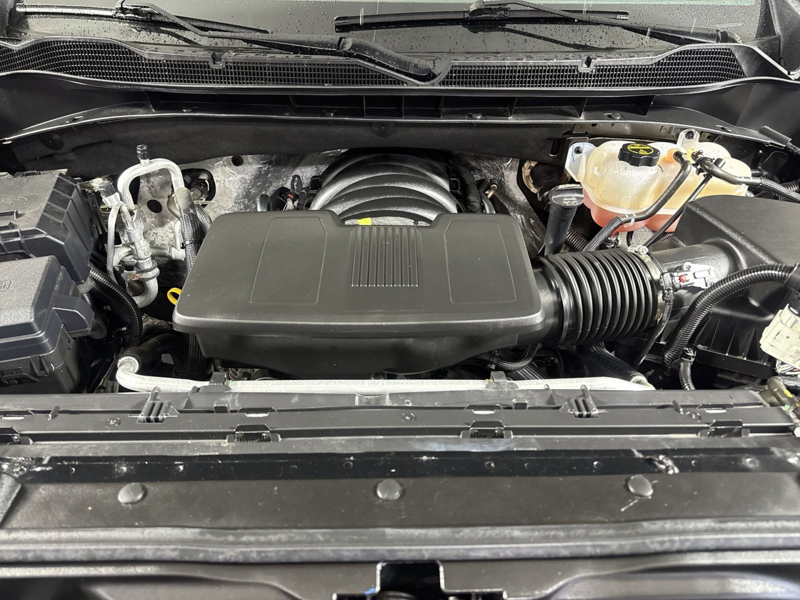 Used 2024 Chevrolet Silverado 1500 ZR2 w/ Technology Package AWD/4WD image 29