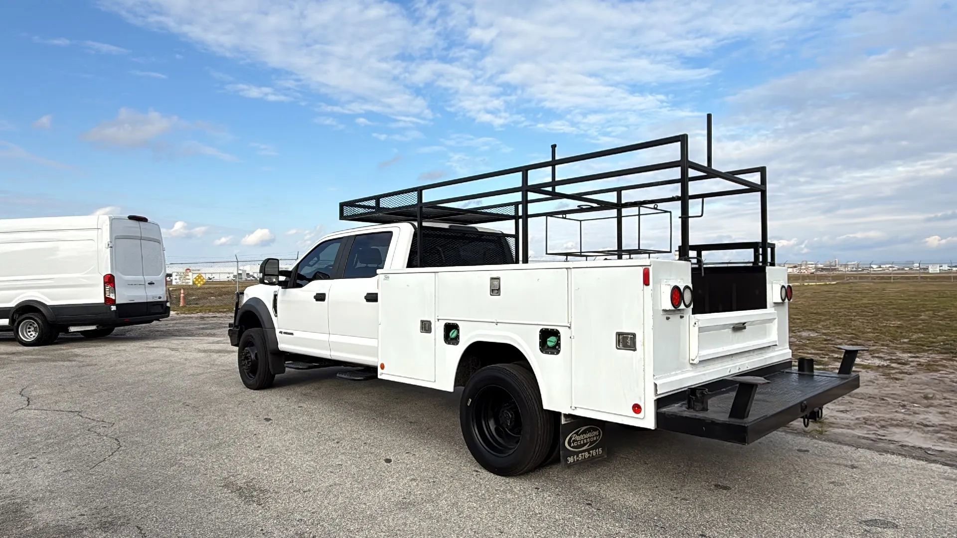 Used 2019 Ford F450 XL w/ Power Equipment Group image 3